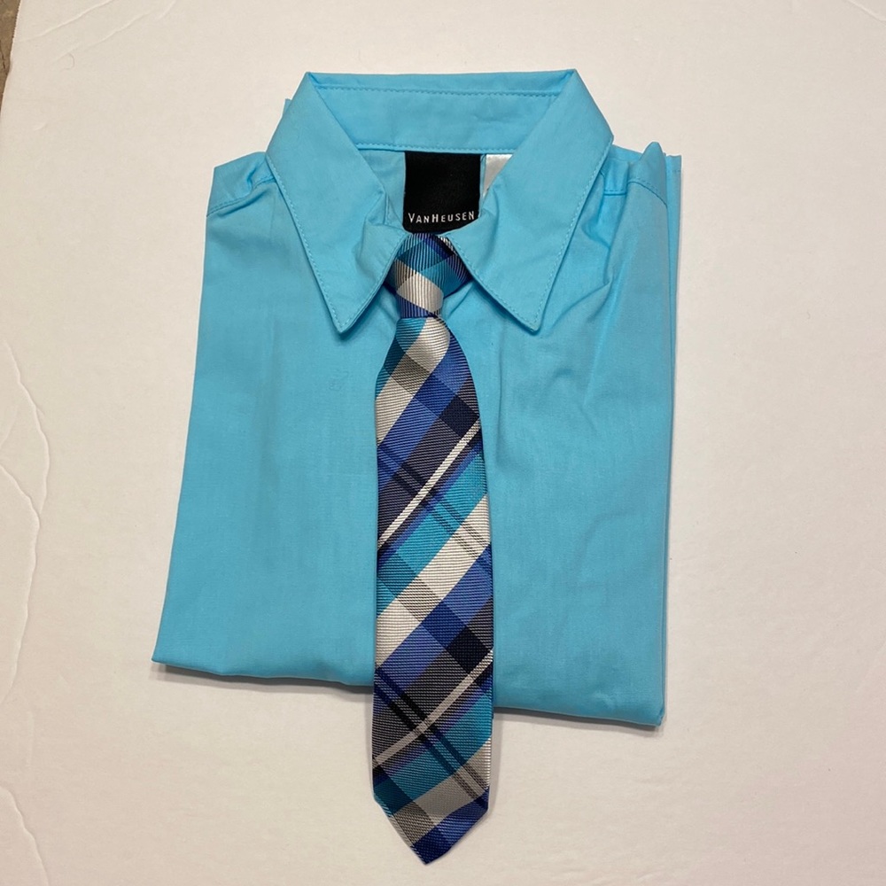 Van Heusen Dress Shirt and Tie size 4